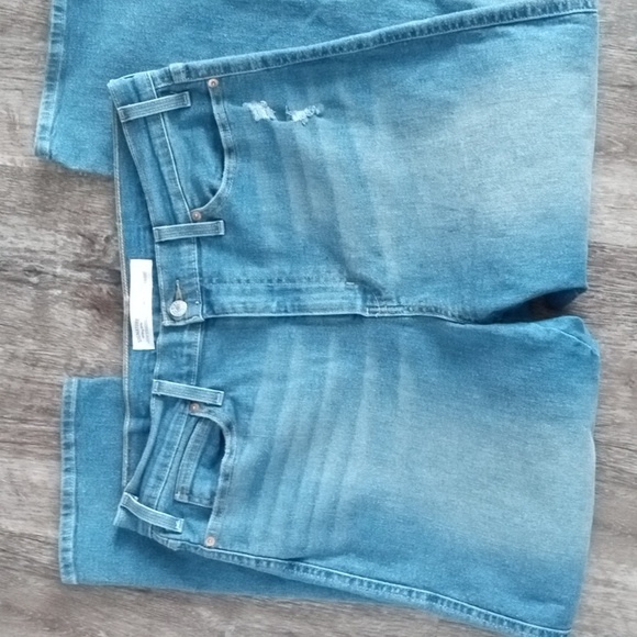 Levi Heritage High Rise Straight - Picture 7 of 7